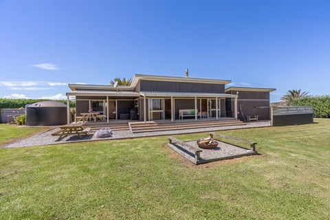 77 Anglers Avenue, Warea, New Plymouth