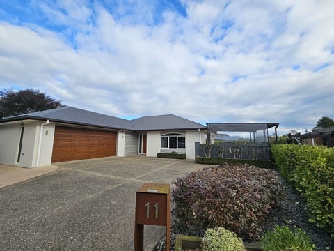 11 COURTENAY PLACE, OWHATA, Rotorua