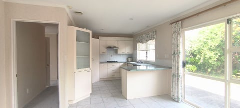 1/11 Athenry Place, Dannemora, Auckland