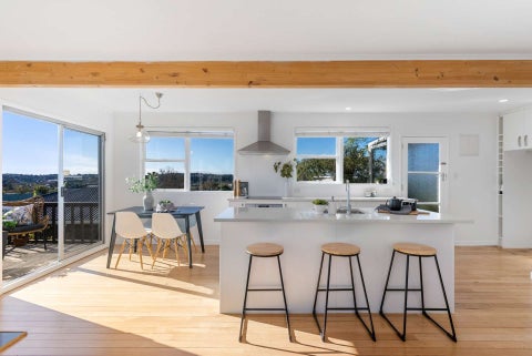 4 Fordham Street, Beach Haven, Auckland