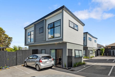 6/24 Andrew Road, Howick, Auckland