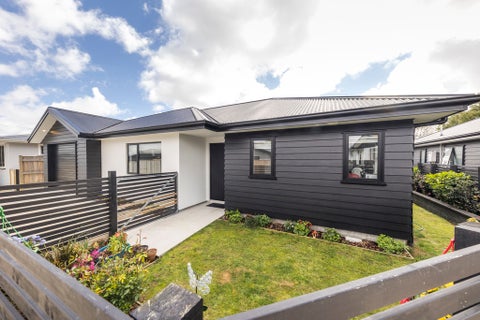 24A Roberts Line, Kelvin Grove, Palmerston North