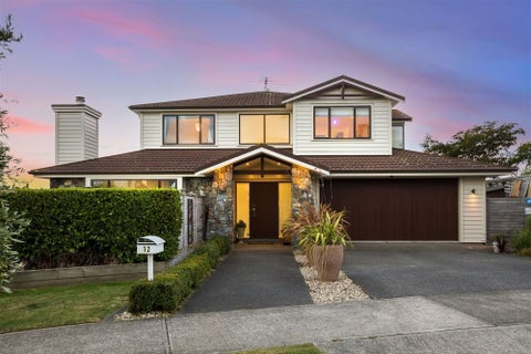 12 Aoraki Rise, Aotea, Porirua