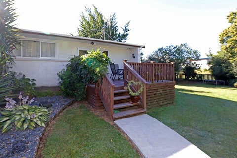 15B Saxbys Road, Glenview, Hamilton
