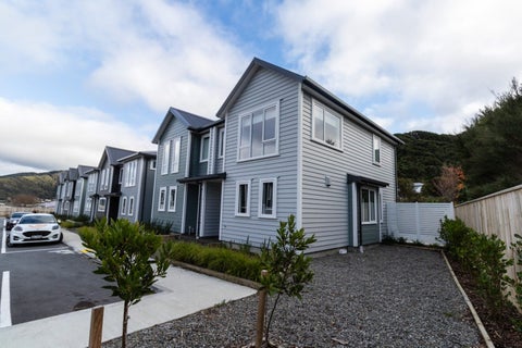 17 Te Ara o Puakawe, Wainuiomata, Lower Hutt