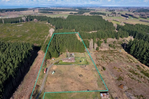 221 Gladstone Road, Woodend, Woodend