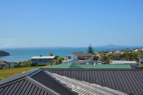 10 Shakespear Road, Army Bay, Whangaparaoa