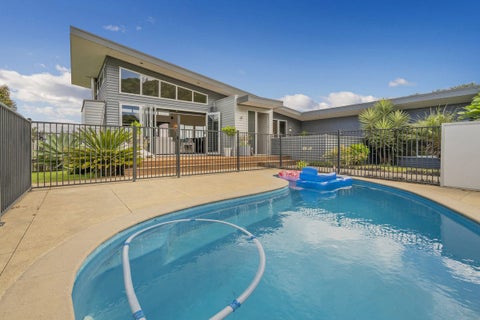 50 Tarapatiki Drive, Whitianga, Whitianga