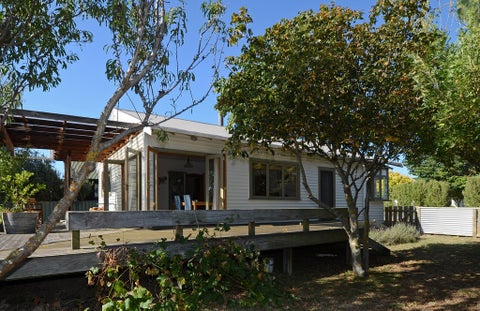 9 Dublin Street, Martinborough