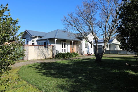 9 Clifton Avenue, Carterton