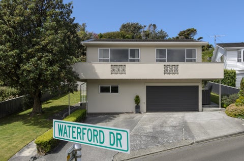 1 Waterford Drive, Churton Park, Wellington