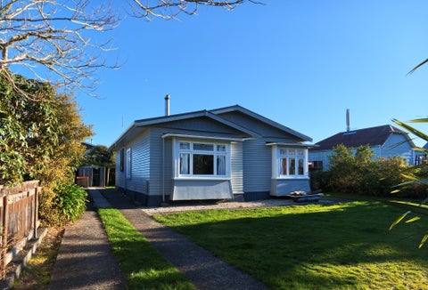 55 Sale Street, Hokitika