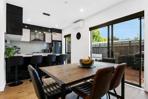74B Mckenzie Road, Mangere Bridge, Auckland