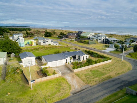 31 Marine Pde South, Foxton, Foxton