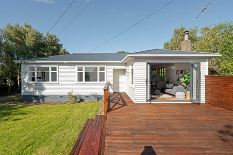 27 Cologne Street, Martinborough