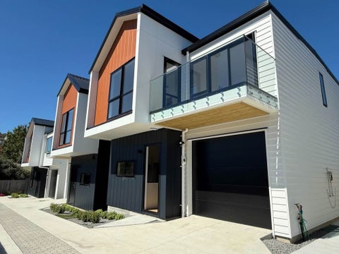 2 Dennis Avenue, Hillpark, Auckland