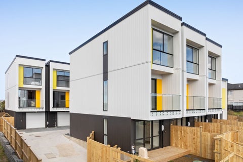 1/18 Hetherington Road, Ranui, Auckland