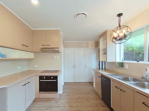 33 Ernest Street, Ranui, Porirua