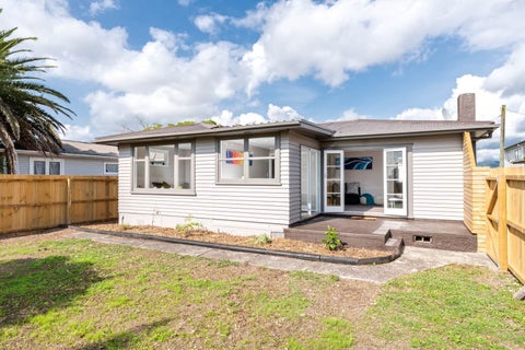 90 Swanson Road, Henderson, Auckland