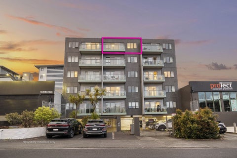 5B/6 Winchester Street, Newton, Auckland