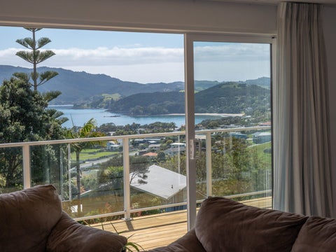 5 Eagles Way, Cable Bay, Cable Bay