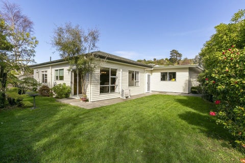 8 Halswater Drive, Churton Park, Wellington