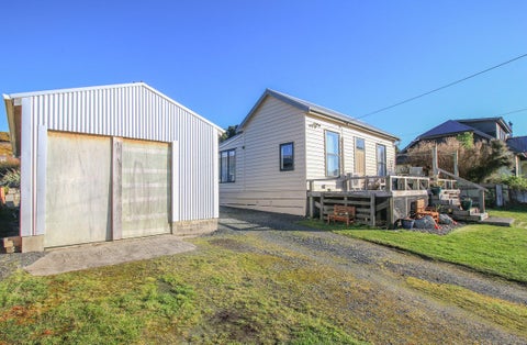 36 Mcdougall Street, Bluff