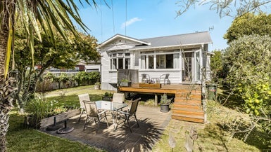 8 Invermay Avenue, Mount Roskill, Auckland