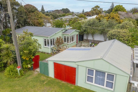 2 Hemara Street, Waikanae Beach, Waikanae