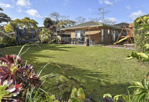 1 Marbella Drive, Massey, Auckland