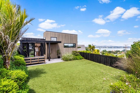 1/14 Colonial Road, Birkenhead, Auckland