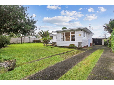 3 Ngatoa Place, Glenfield, Auckland