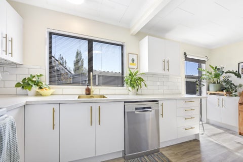 2/4 Byron Place, Stoke, Nelson