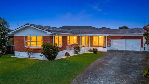 7 Holden Place, Manukau, Auckland