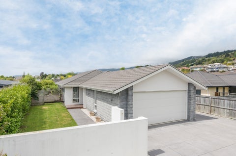 76 Washbourn Drive, Richmond