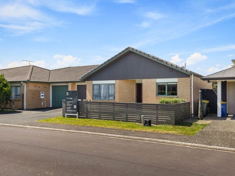 4 Wakaroa Avenue, Te Atatu Peninsula, Auckland