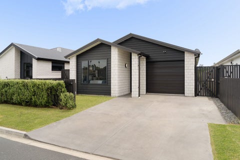 19 Hinaki Street, Poike, Tauranga