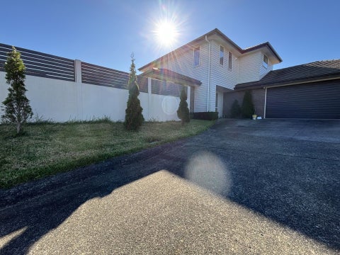 86 Redoubt Road, Goodwood Heights, Auckland