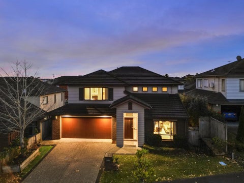 7 Powercourt Drive, Flat Bush, Auckland