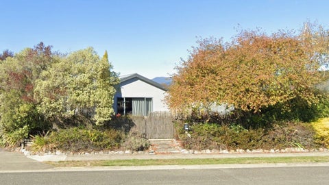 47 Lord Auckland Road, Wakefield