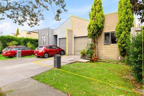 37 Lazurite Drive, Westgate, Auckland