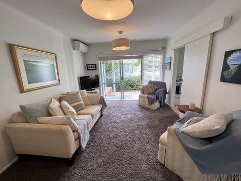 2/5 Strong Street, St Johns, Auckland