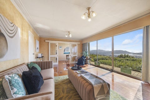 50 Earls Road, Saint Clair, Dunedin