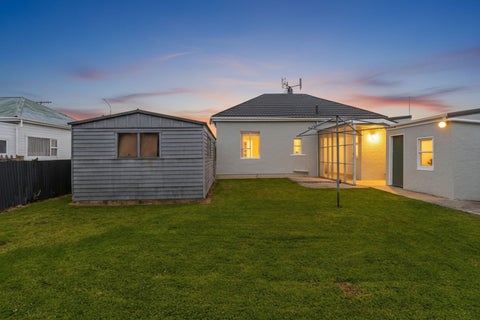 17 Burns Street, South Dunedin, Dunedin