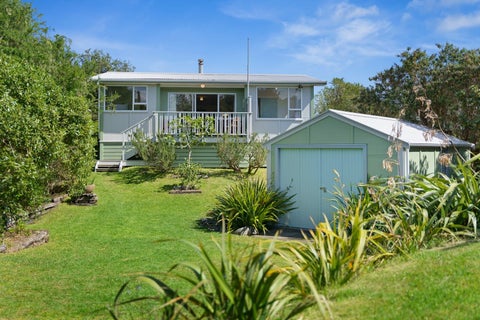 3 Arthur Street, Waikawa Beach, Levin