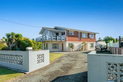 28 Doment Crescent, Orewa, Orewa