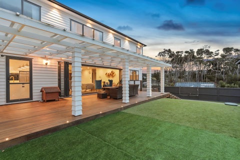 11 Happeace Lane, Titirangi, Auckland