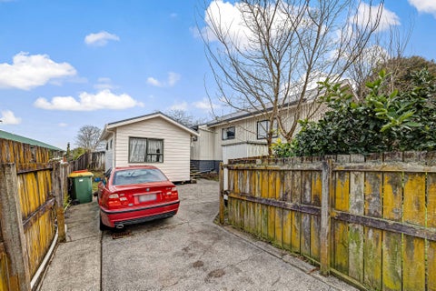 2/37 Great South Road, Manurewa, Auckland