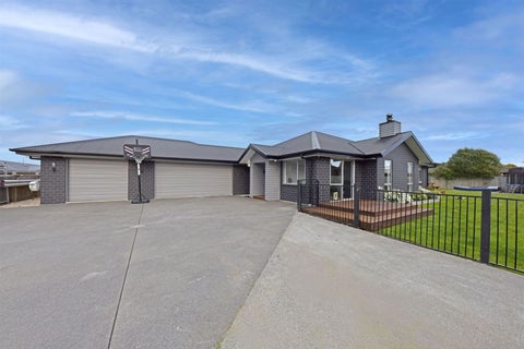 5 Benjes Place, Woodend, Woodend