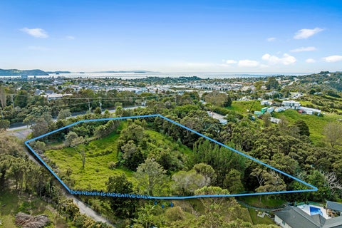 9B Whangaparaoa Road, Red Beach, Red Beach